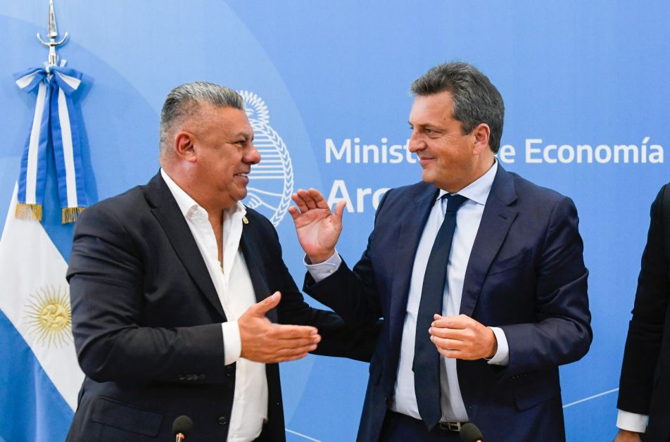 El Gobierno investiga a clubes de fútbol por no liquidar divisas