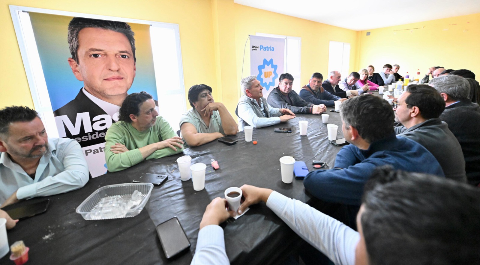 Intendentes chubutenses ven con gran preocupación la eliminación de la obra pública y la coparticipación, ante un futuro gobierno de Milei