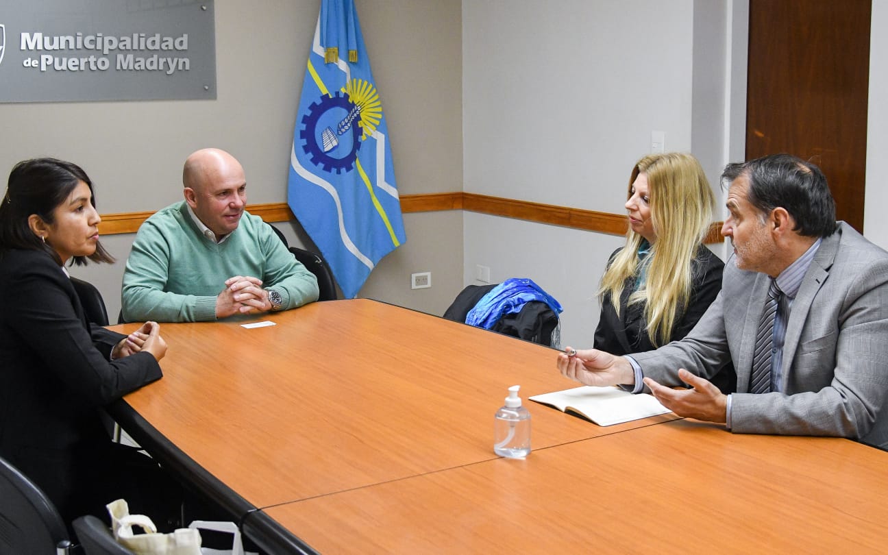 Sastre recibió al cónsul de Francia y dialogaron sobre la actividad turística local y regional