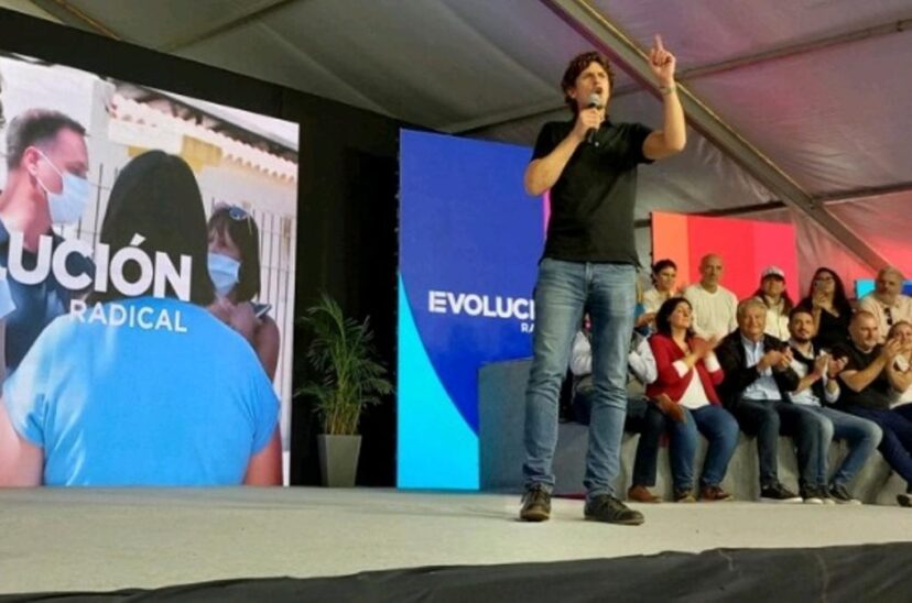 Lousteau cierra hoy su campaña porteña con un acto en el Parque Centenario