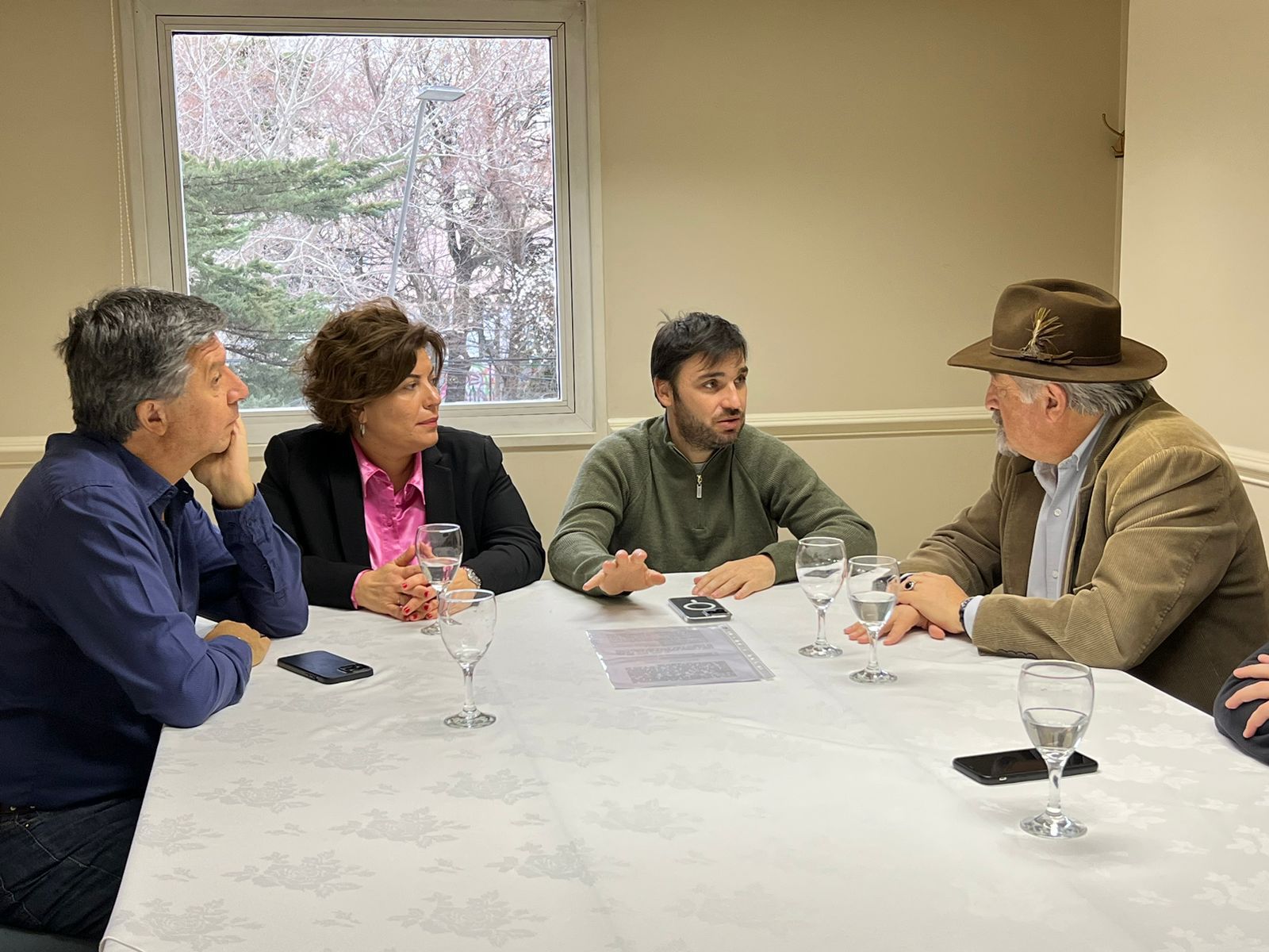 Torres junto a Menna y Ana Clara Romero se reunieron con Macharashvili en Comodoro y gestionan soluciones para la Ruta Nacional Nº 3