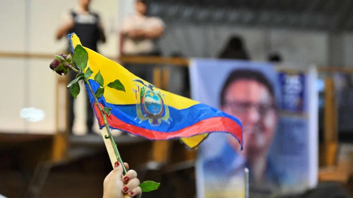 Ecuador elige presidente y legisladores en un clima de miedo por la violencia criminal