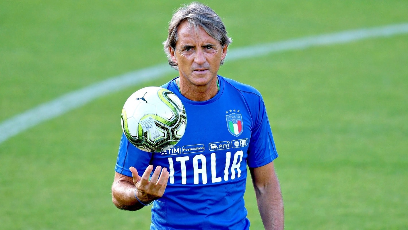 Roberto Mancini pegó el portazo y dejó ser el técnico de la selección italiana