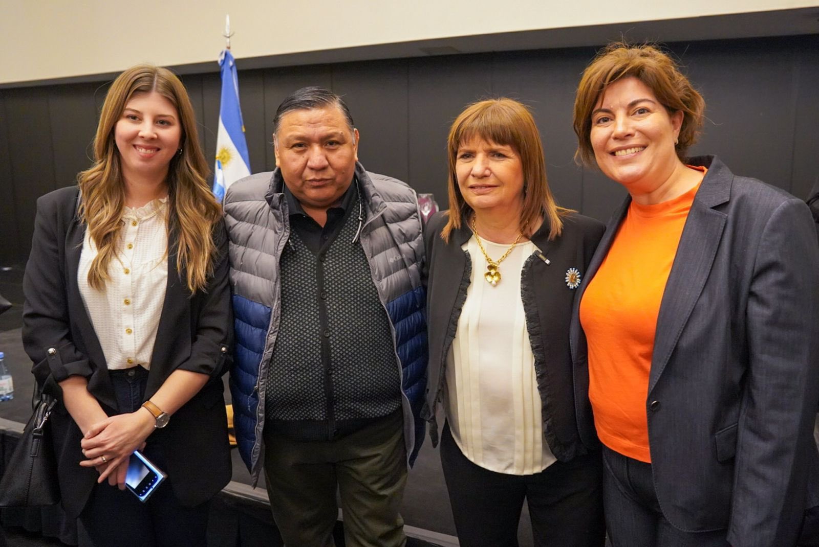 Con Ana Clara Romero y “Loma” Ávila, Bullrich relanzó su candidatura a presidenta mostrando unidad