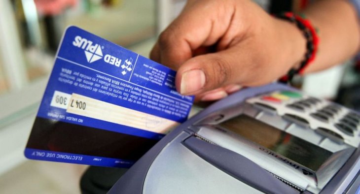 La AFIP reintegrará hasta 18.000 pesos mensuales a jubilados en compras con tarjeta de débito