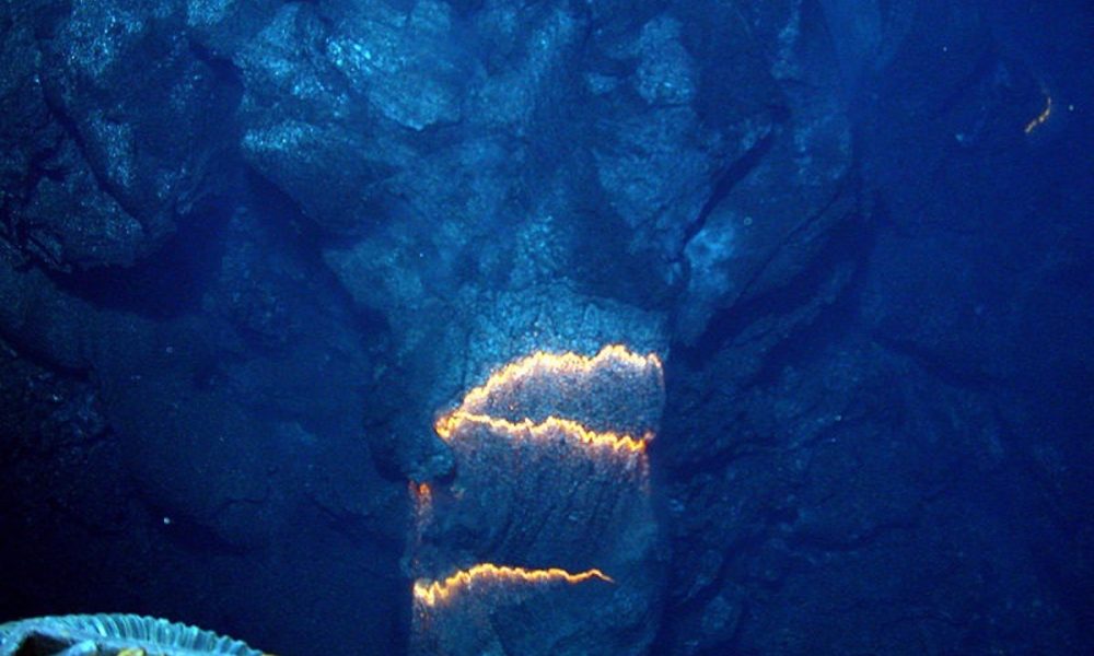 Descubren tres nuevos volcanes submarinos junto a isla italiana de Sicilia