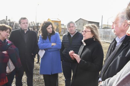Alicia Kirchner entregó equipamiento destinado a la producción agropecuaria de Santa Cruz