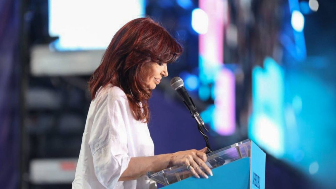 Cristina Kirchner apelará fallos que revocaron sus sobreseimientos en los casos Memorándum y Hotesur