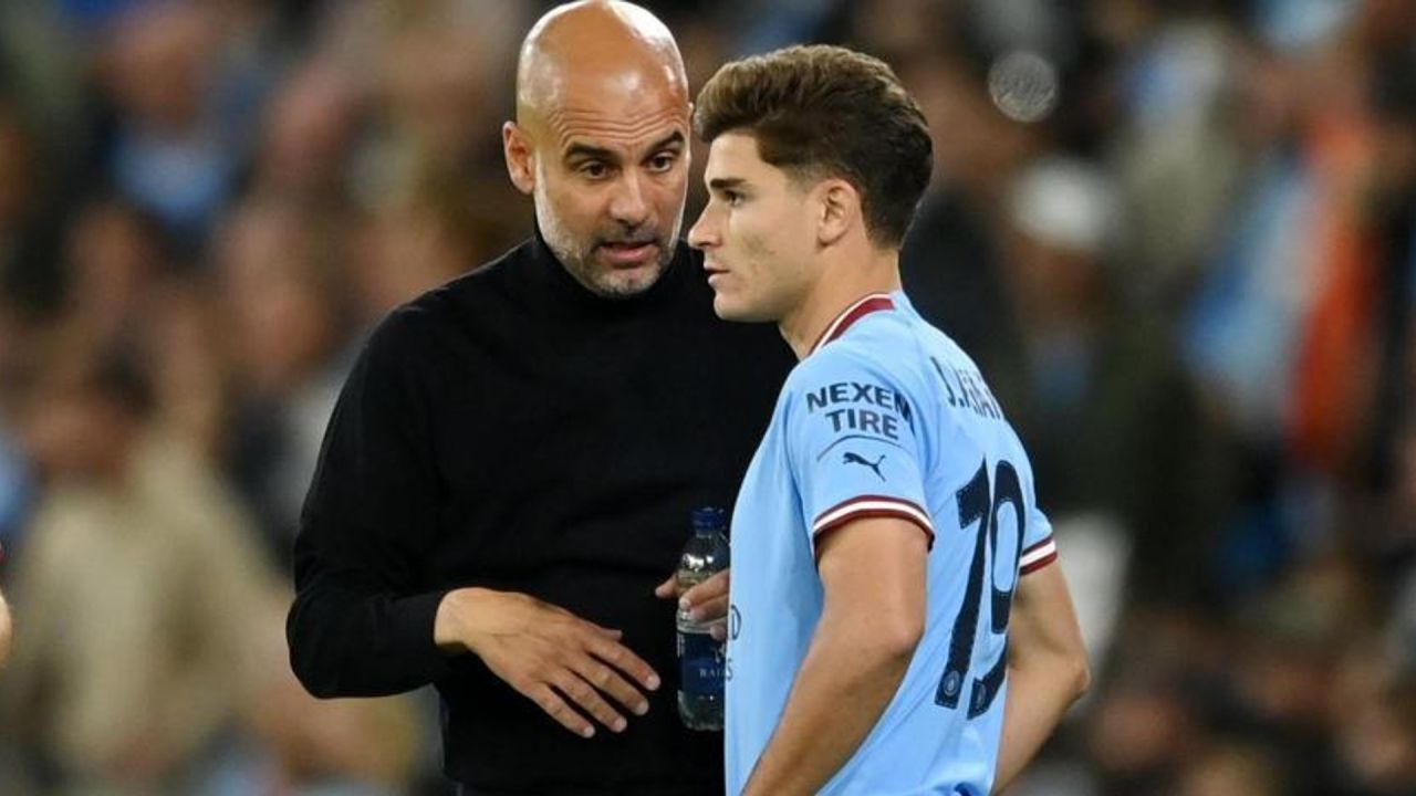 Guardiola elogió a Julián Álvarez y celebró que el City lo haya contratado