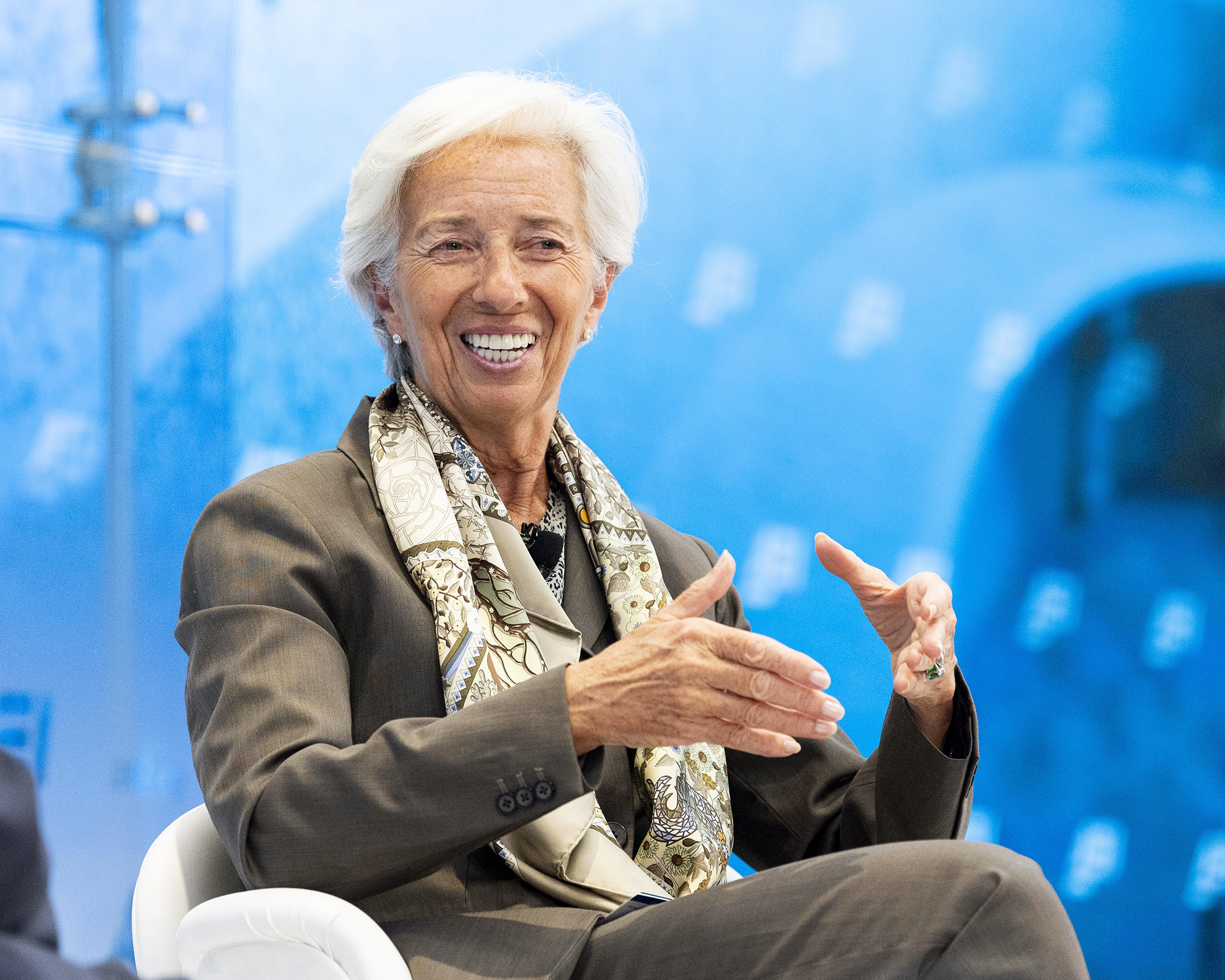 Lagarde se suma a los bancos y rechaza el impuesto de Meloni a las ganancias extraordinarias
