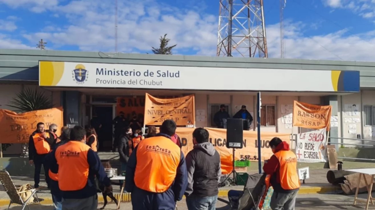 Chubut: Los trabajadores de Salud esperan que el Gobierno de Arcioni adelante el 28% de la paritaria que resta pagar