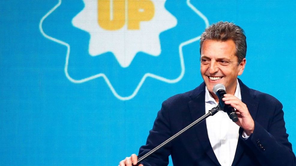 Massa anunció que si es presidente eliminará el impuesto a las ganancias para trabajadores