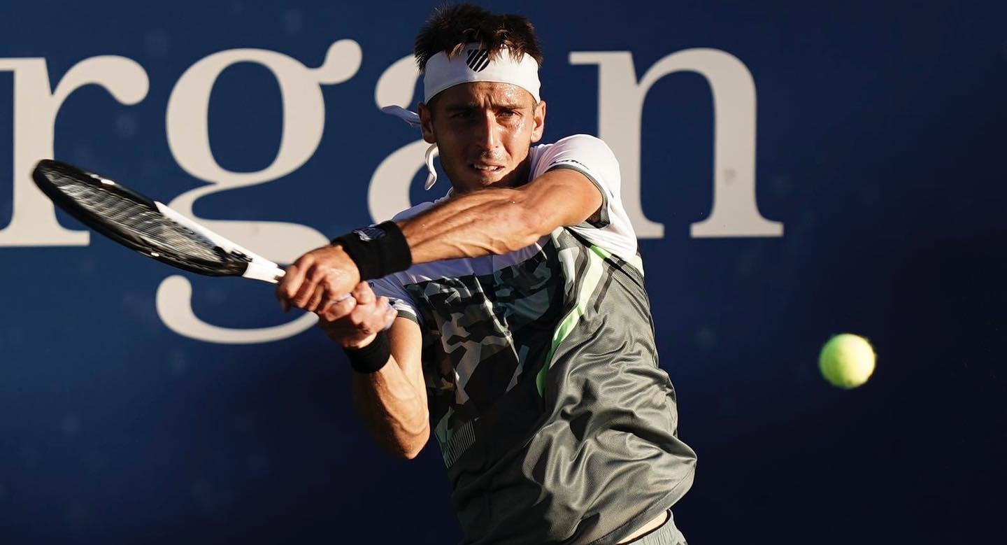 Etcheverry avanzó a octavos de final y Schwartzman quedó eliminado en el ATP de Zhuhai