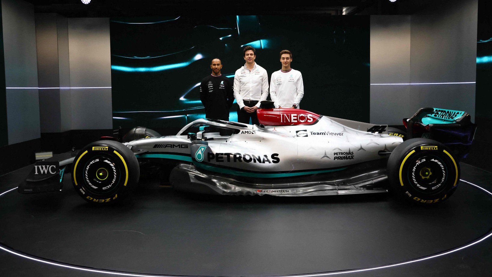 Mercedes quiere “sana competencia” entre sus pilotos Hamilton y Russell
