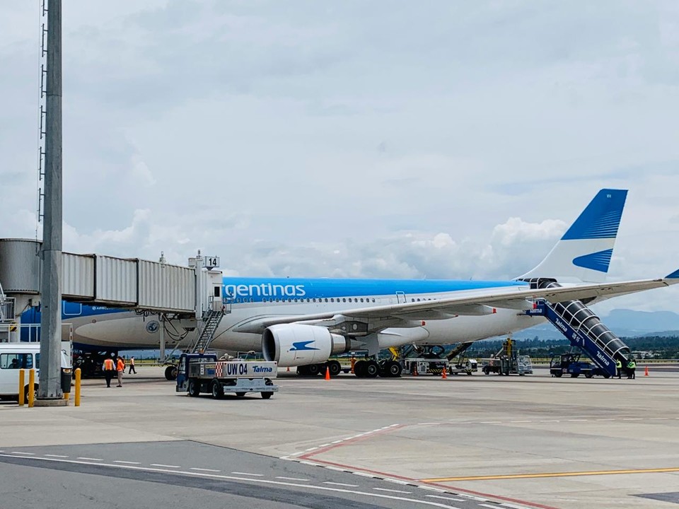 Llega esta tarde al país el segundo vuelo de Aerolíneas Argentinas con repatriados de Israel
