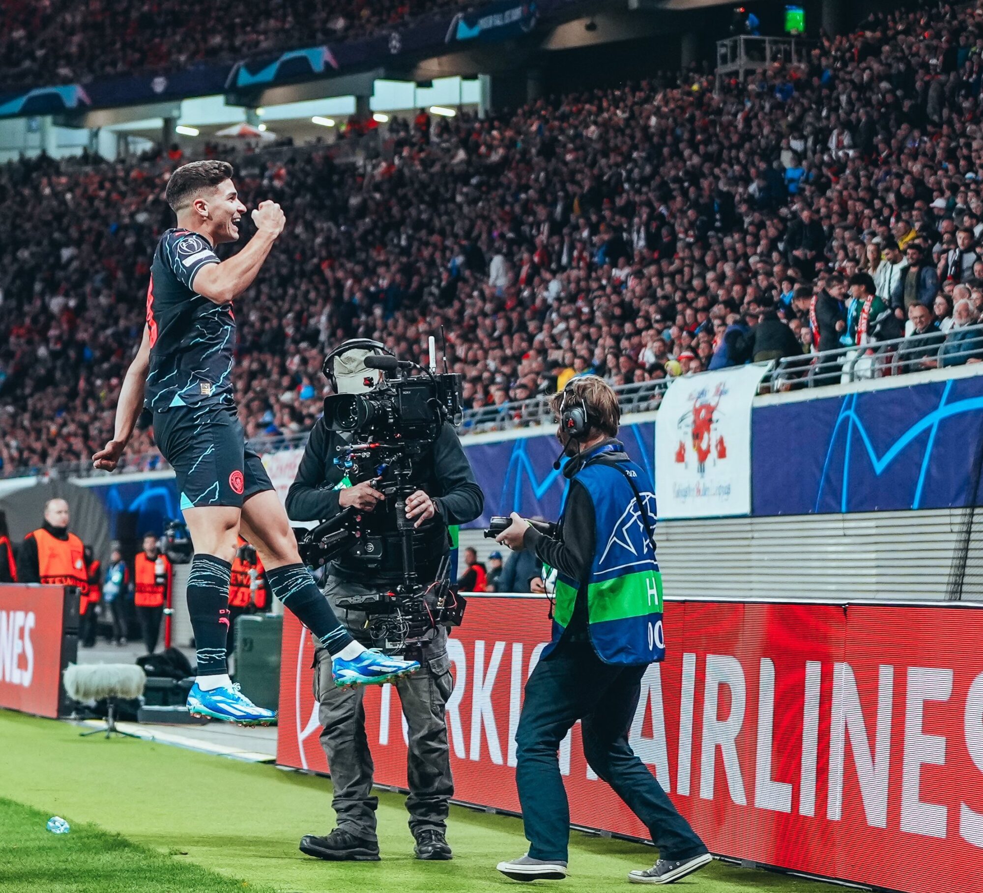 Champions League: Con un golazo y una asistencia de Julián Álvarez, Manchester City venció al Leipzig