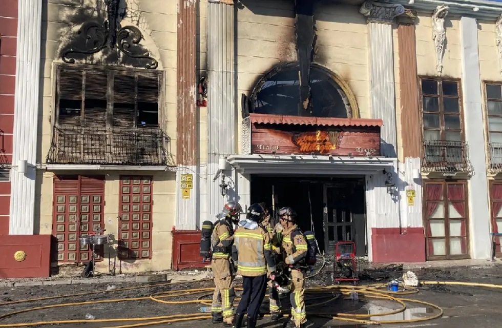 Sube a once la cifra de fallecidos en el incendio de una discoteca en España