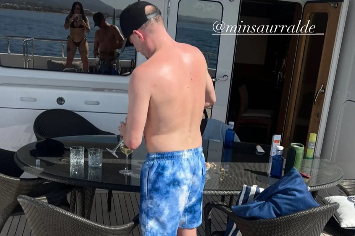 De Mendiguren calificó como “terrible” el comportamiento de Insaurralde en España