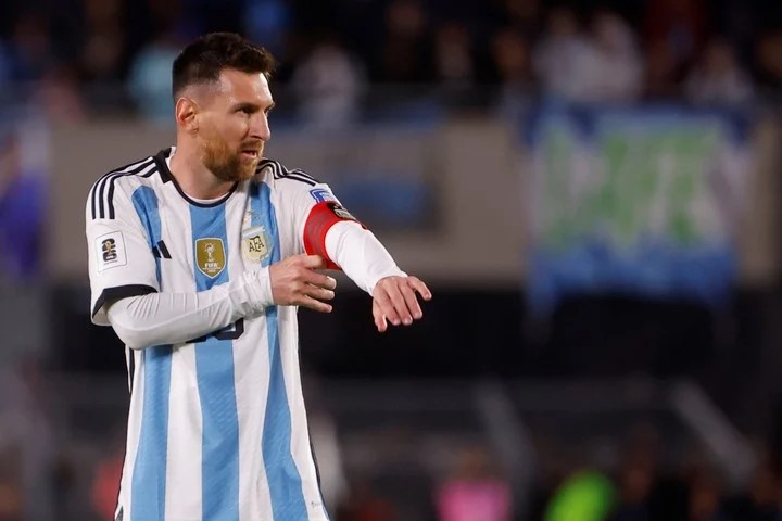 Messi se pone a punto con su recuperación física y Scaloni analizará si juega de titular o va al banco ante Perú por las Eliminatorias