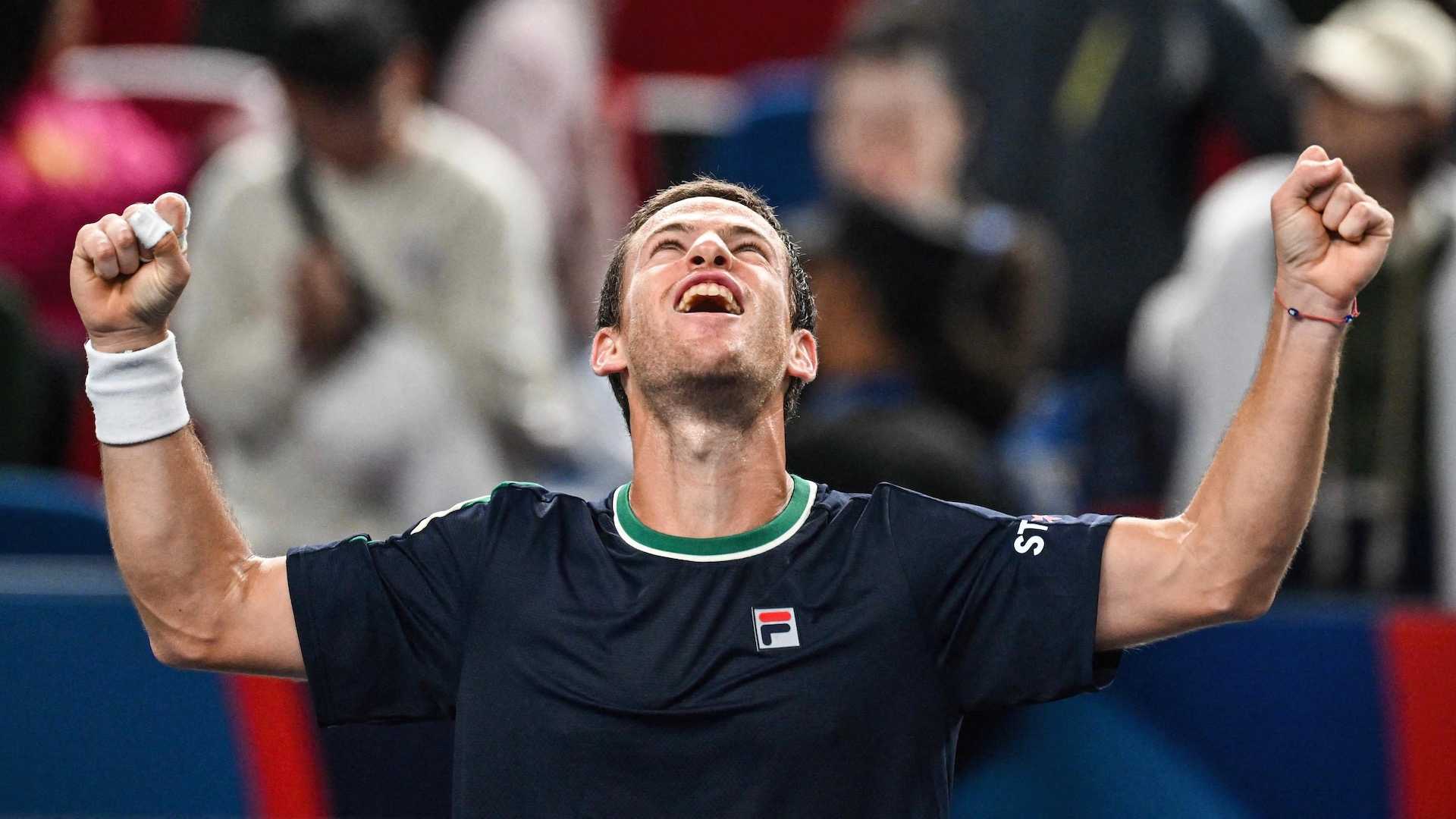 Schwartzman logró una victoria muy importante ante un top ten en Shanghai