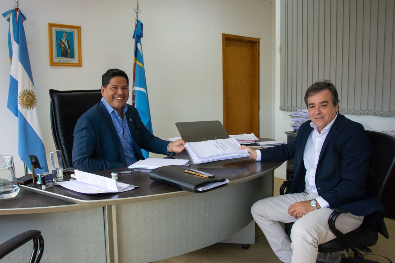 Ayala recibió al próximo ministro de Gobierno de la Provincia y dijo que “estamos convencidos que dejamos una Administración ordenada y encaminada”