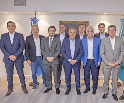 Torres se reunió con Massa, confirmó la compensación por ganancias para Chubut y garantizó el aguinaldo