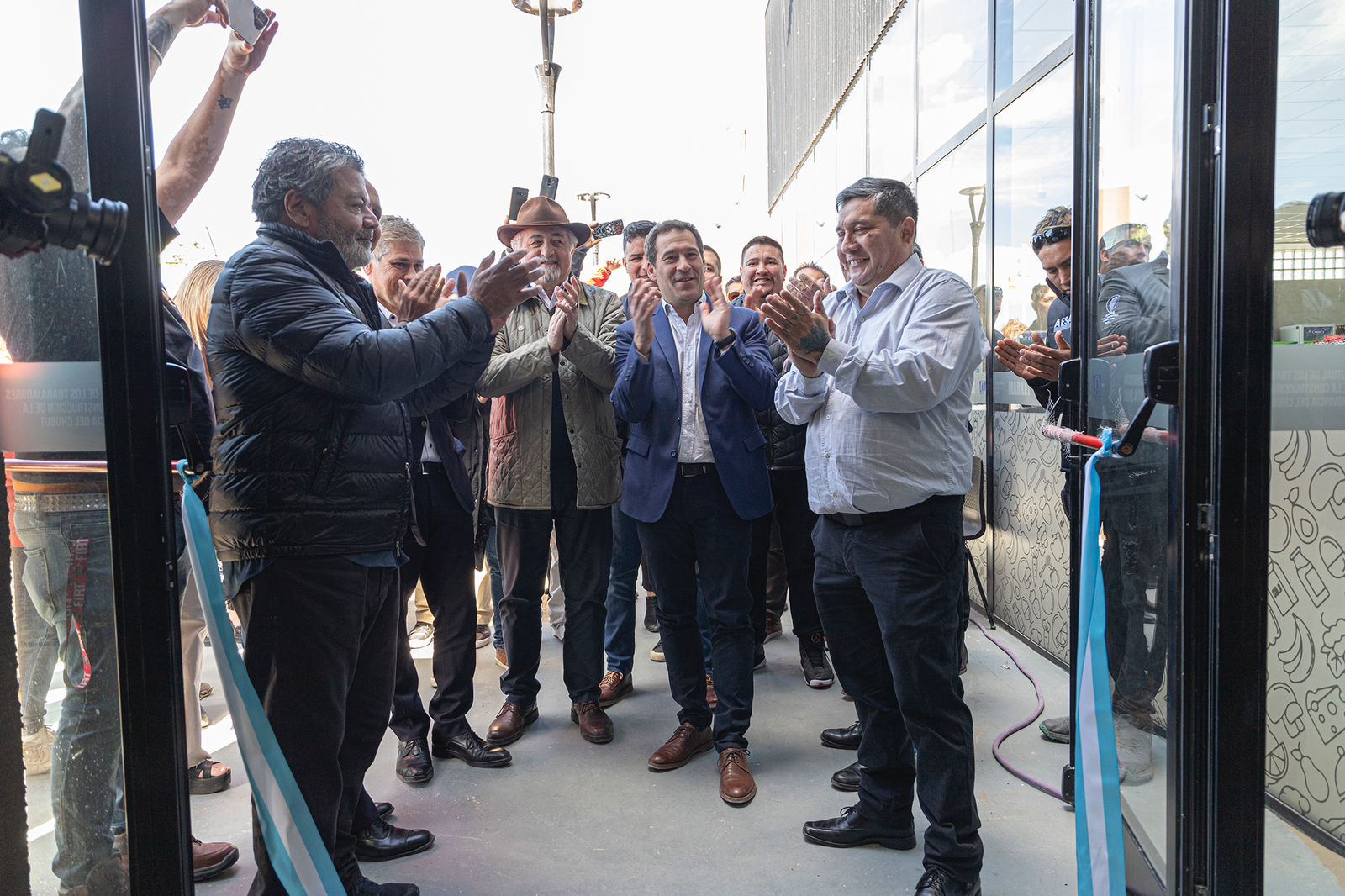 Luque acompañó la inauguración de la sede de la Mutual de los Trabajadores de la Construcción y valoró el progreso de los gremios en Comodoro