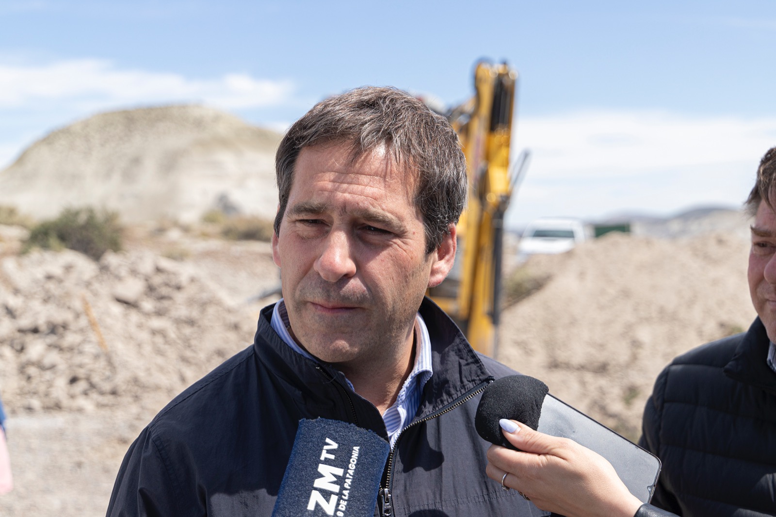 Luque recorrió una obra cloacal en barrio Caleta Córdova y dijo que “los servicios son una prioridad para cualquier familia y por eso intentamos llegar a cada rincón”