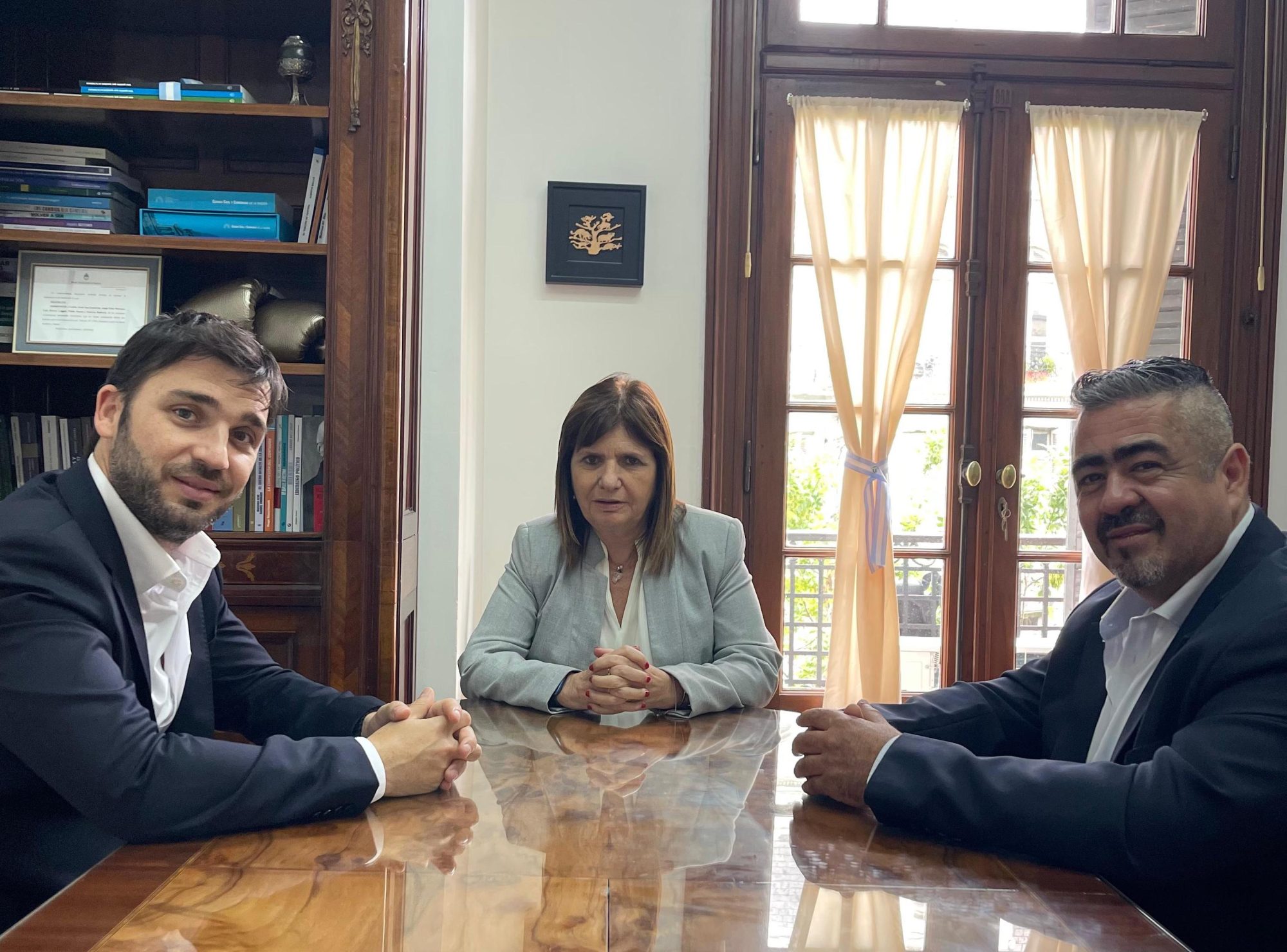 Torres e Iturrioz se reunieron con Patricia Bullrich y conversaron sobre la agenda de seguridad en la provincia