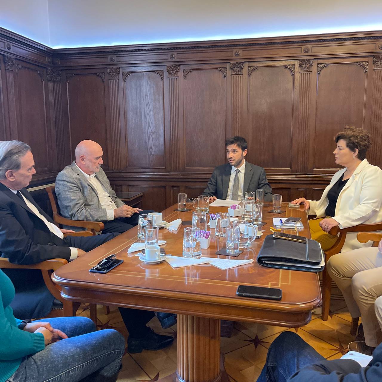 Torres pidió intervención a la Auditoría General de la Nación para transparentar la transición en Chubut