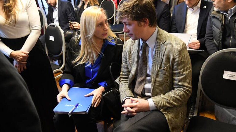 Santiago Caputo, señalado por Milei como el arquitecto de su triunfo, dijo que no ocupará un cargo