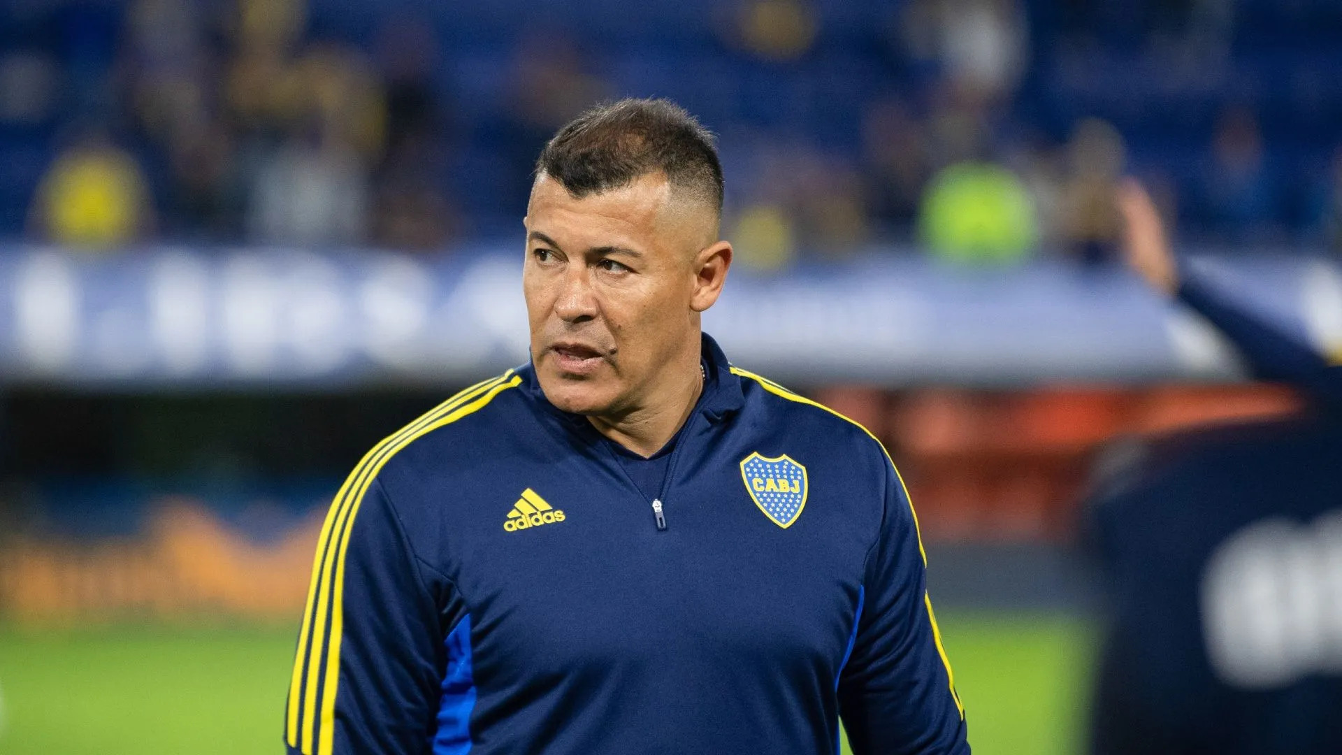 “Es una decisión muy dolorosa, pero era lo que el momento ameritaba”, afirmó Almirón