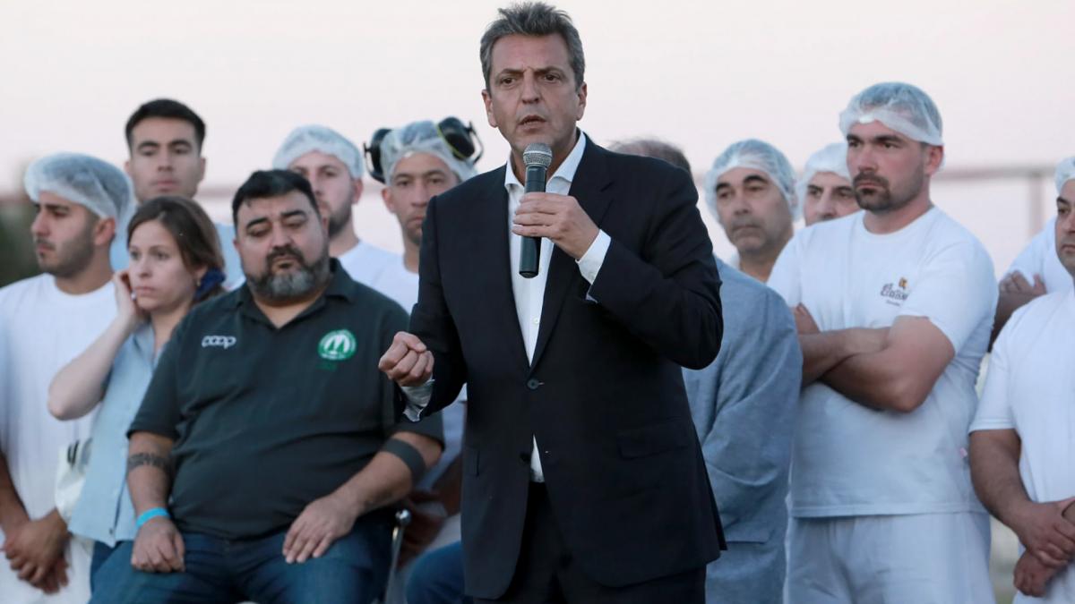 Massa junto a cooperativistas agroindustriales: “Es con el campo, nunca contra el campo”