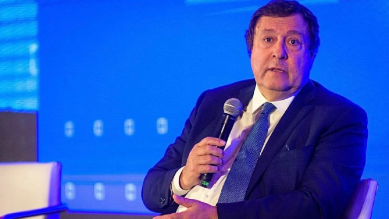 Weretilneck anunció una renegociación de los contratos petroleros en Río Negro a partir del año que viene