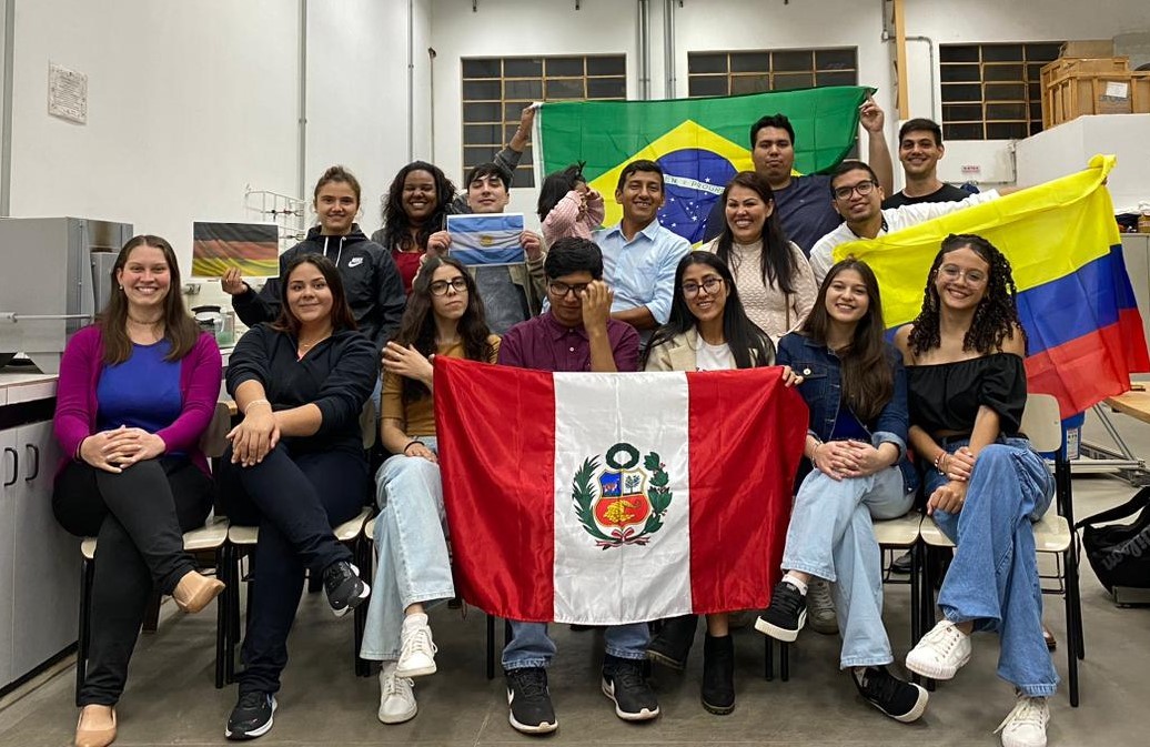 El intercambio internacional, clave en la formación de profesionales en la Universidad Tecnológica Nacional de Chubut