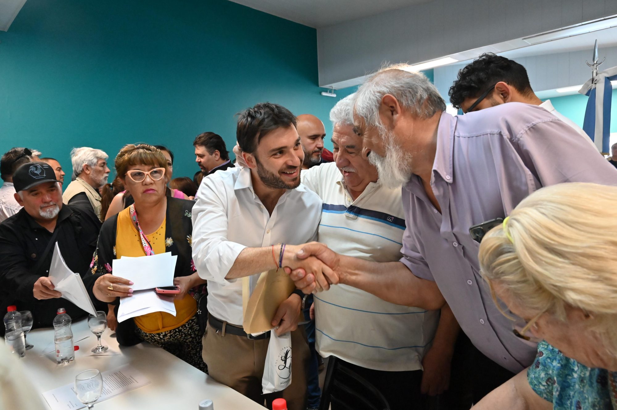 “El ajuste tiene que hacerse en la política, no con los jubilados”, advirtió Torres