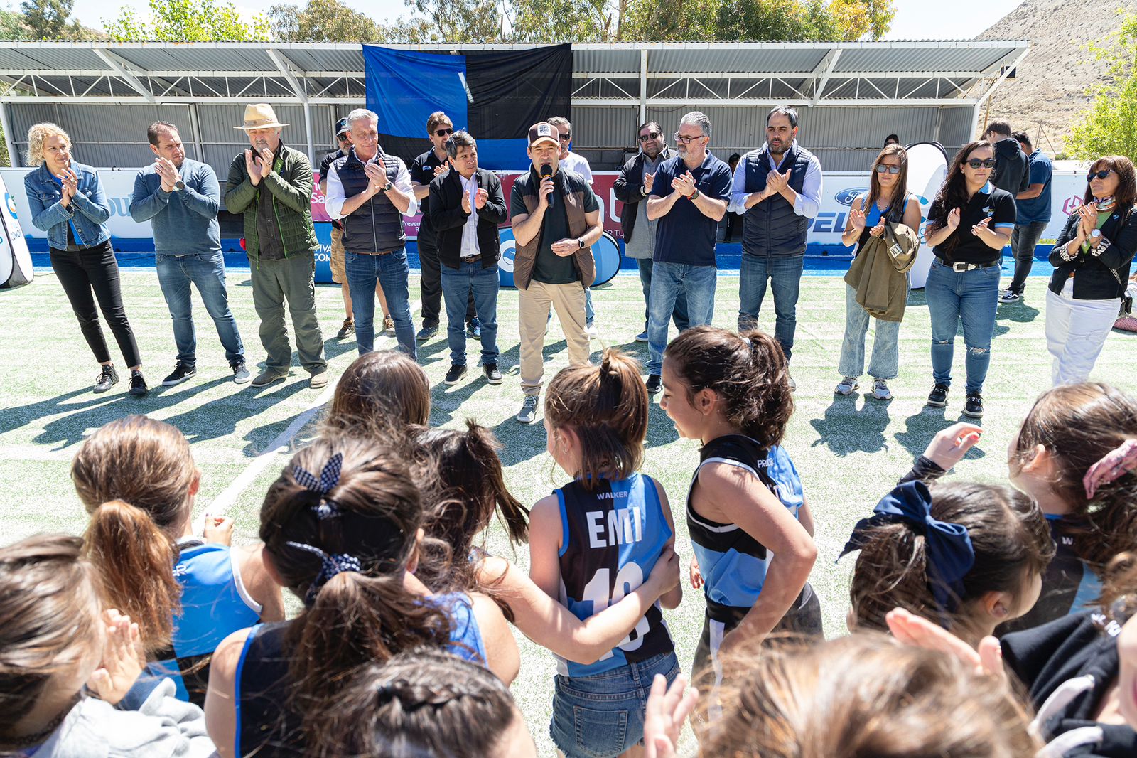 Luque inauguró el nuevo césped sintético de Calafate Rugby Club y dijo que “es maravilloso lo que está sucediendo a nivel deportivo”
