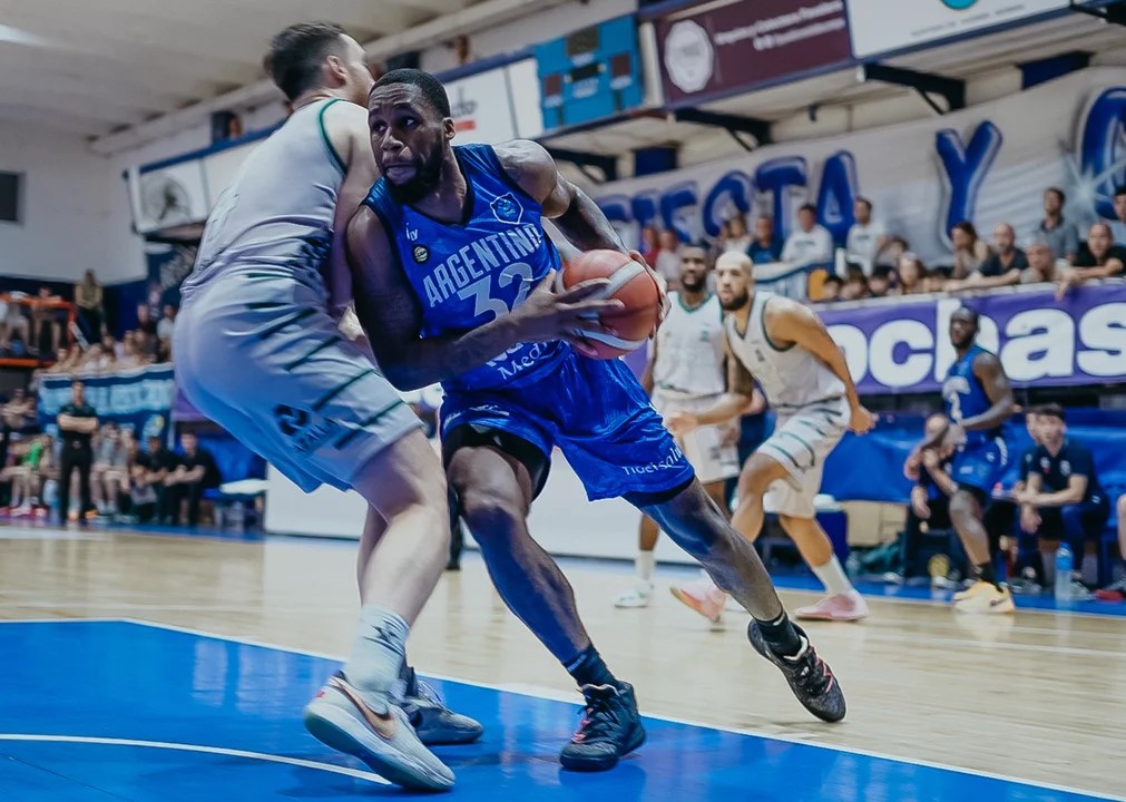 Colista Argentino dio la sorpresa sobre Gimnasia de Comodoro Rivadavia en la Liga Nacional de Básquet