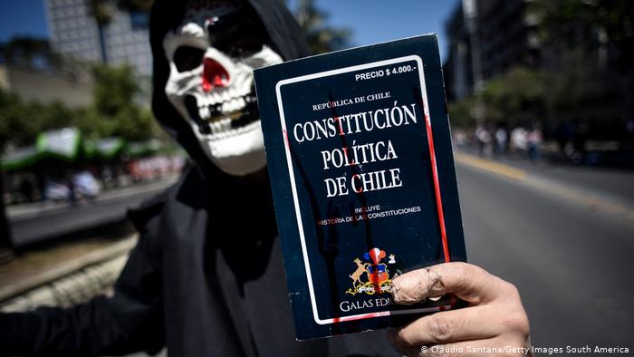 Chile va nuevamente a las urnas: Más de 15 millones están habilitados para aprobar o rechazar segundo proyecto de una nueva Constitución