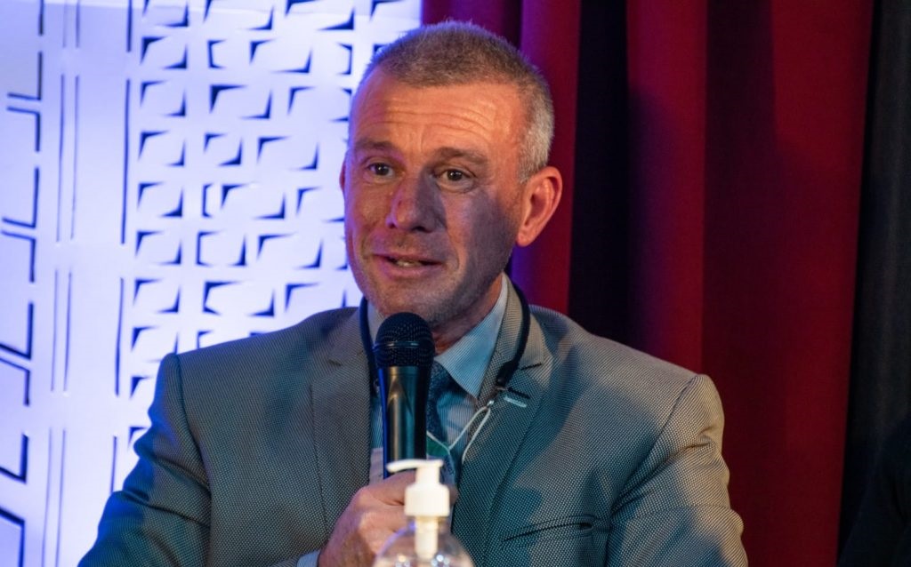 James valoró el reconocimiento de Torres a la Cooperativa de Gaiman y puso el foco en la necesidad de generar energía eólica en la localidad