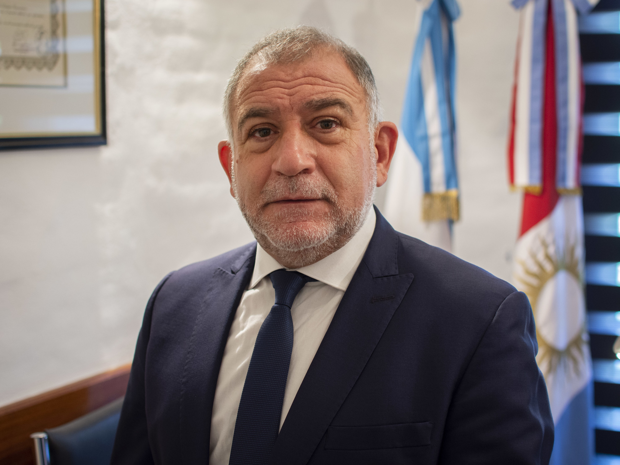 Luis Juez dijo que Juntos por el Cambio es “una banda de vanidosos” y advirtió que “si a Milei le va mal, vuelve el kirchnerismo”