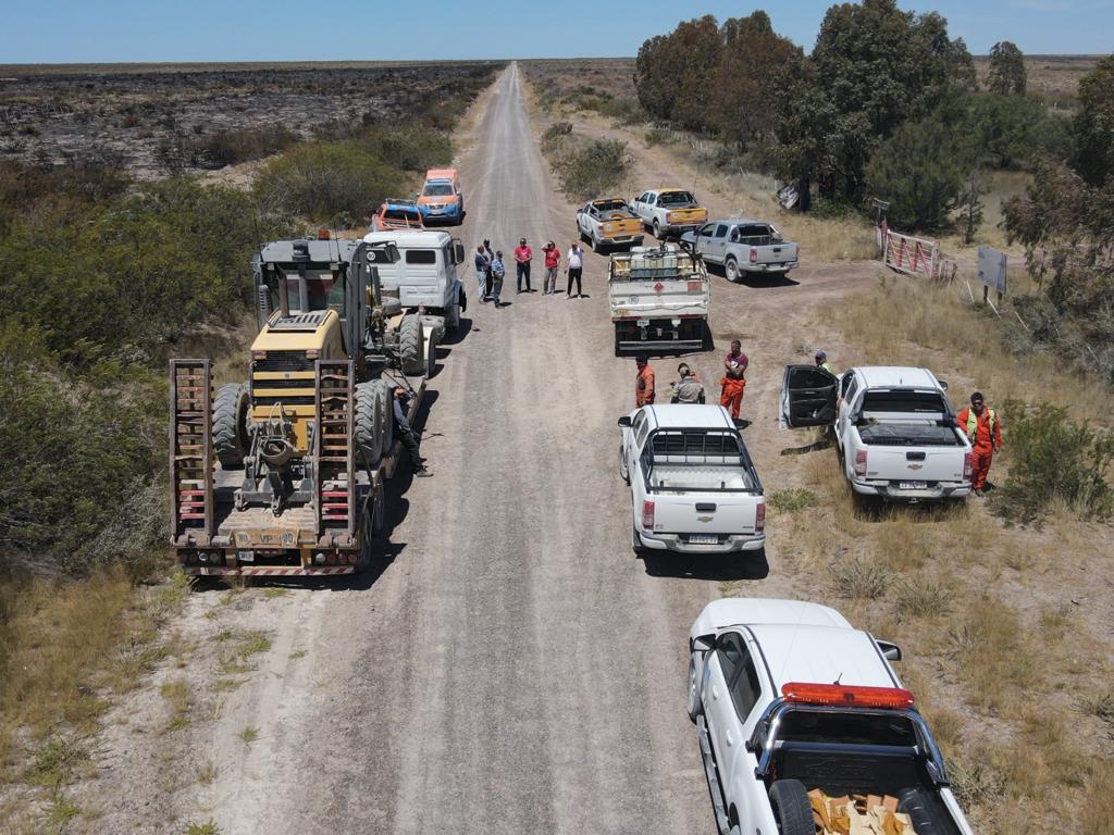 Incendio en Puerto Lobos: El fuego fue extinguido y habrá una guardia de cenizas