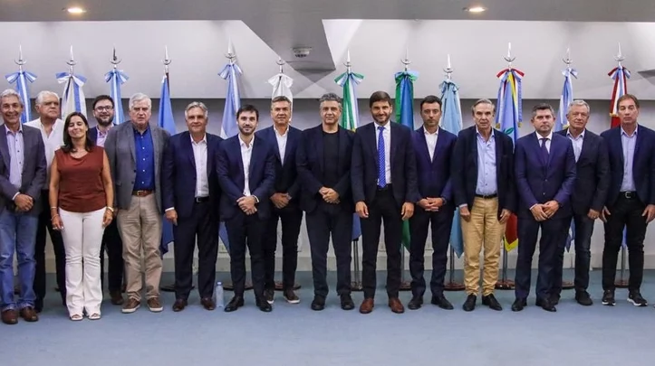 Torres aseguró que “hay consenso entre gobernadores para avanzar con la Ley Bases”