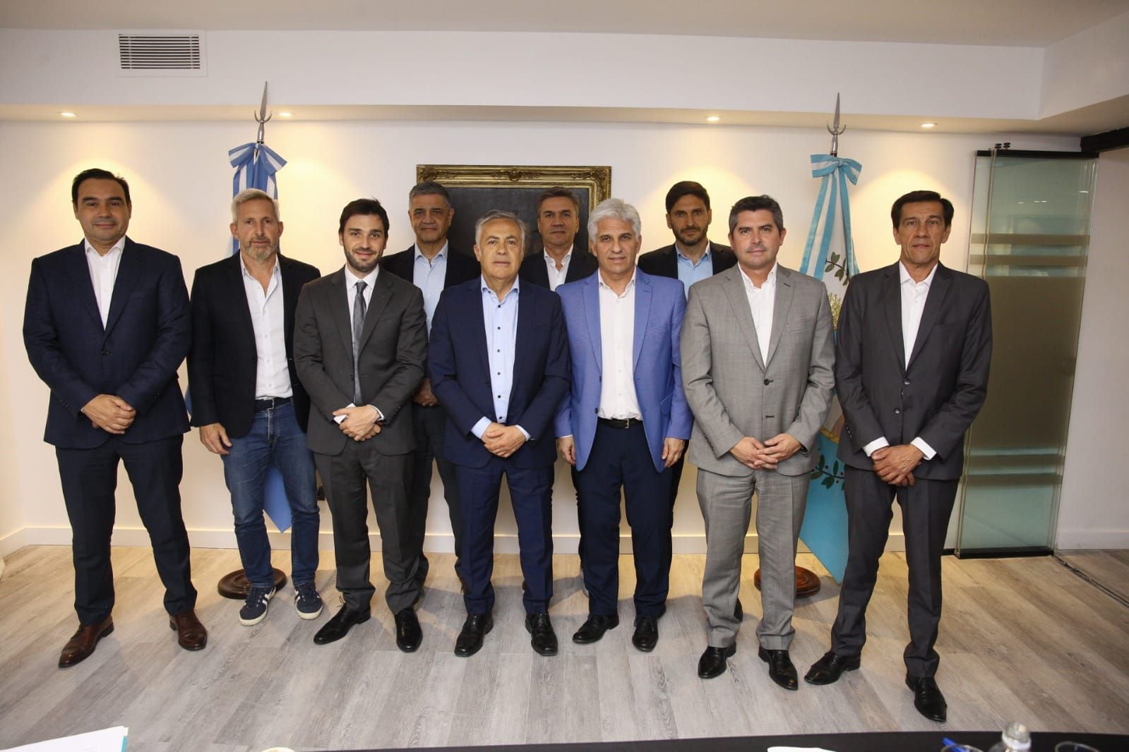 Ignacio Torres y gobernadores de Juntos por el Cambio analizarán junto a Francos y Caputo aspectos del proyecto de ley de “Bases”