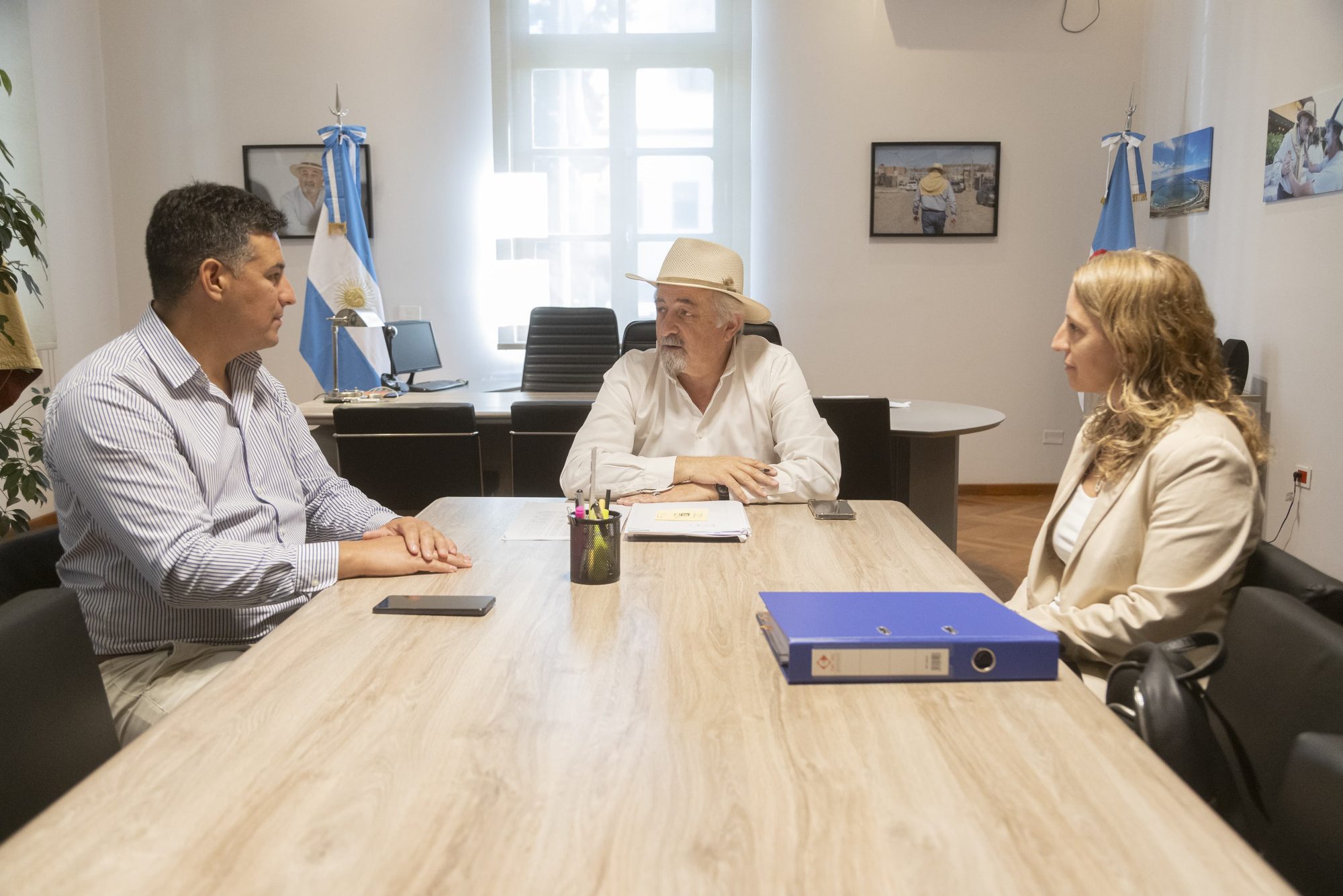 Macharashvili recibió a intendentes de la cuenca para avanzar en la agenda hídrica de la zona
