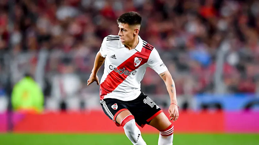 El pase del “Diablito” Echeverri al City está hecho “en un 99%”, según su representante