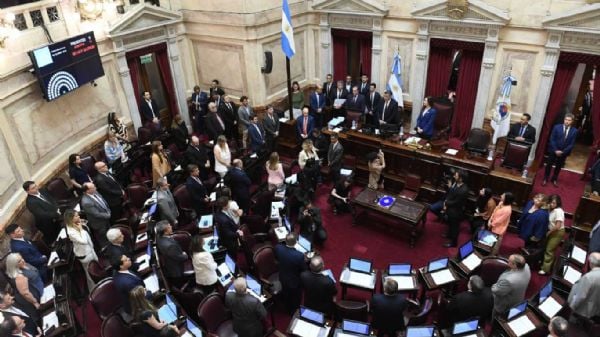 Unión por la Patria pidió una sesión extraordinaria para tratar el mega DNU de Javier Milei