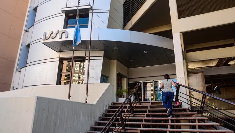 El aporte del Gobierno al Instituto de Seguridad Social del Neuquén crecerá $ 5.894 millones en enero