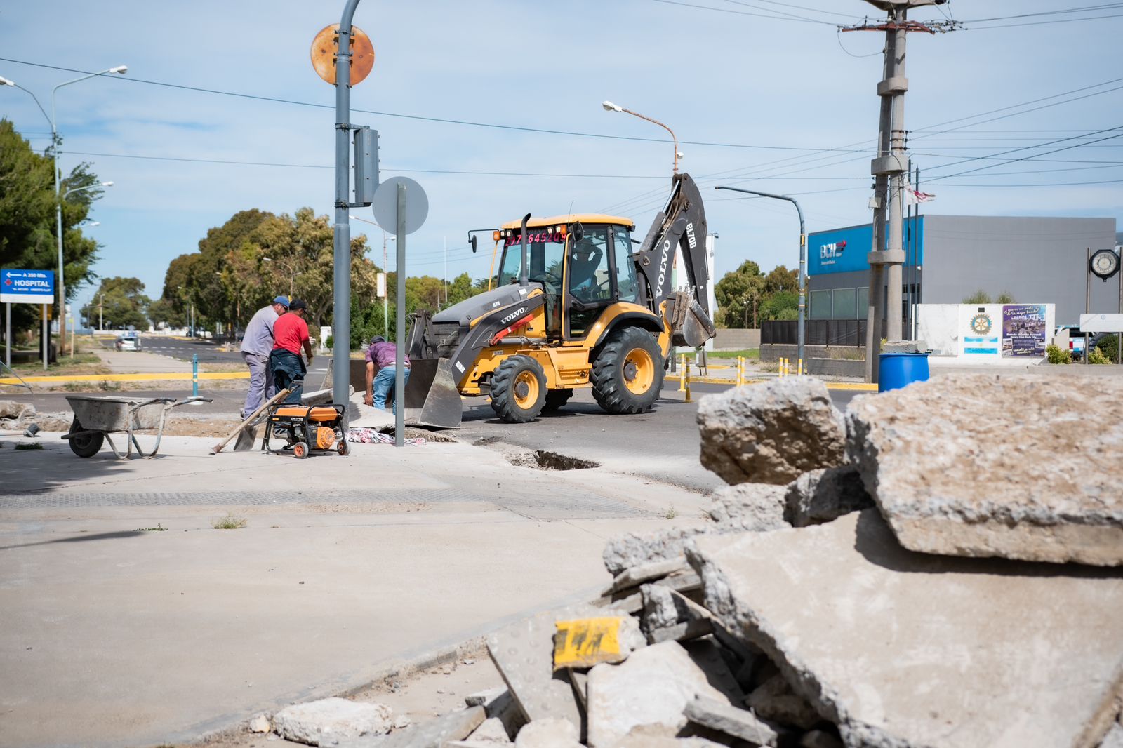 Rada Tilly inició obras con fondos propios en el acceso de la Avenida Brown