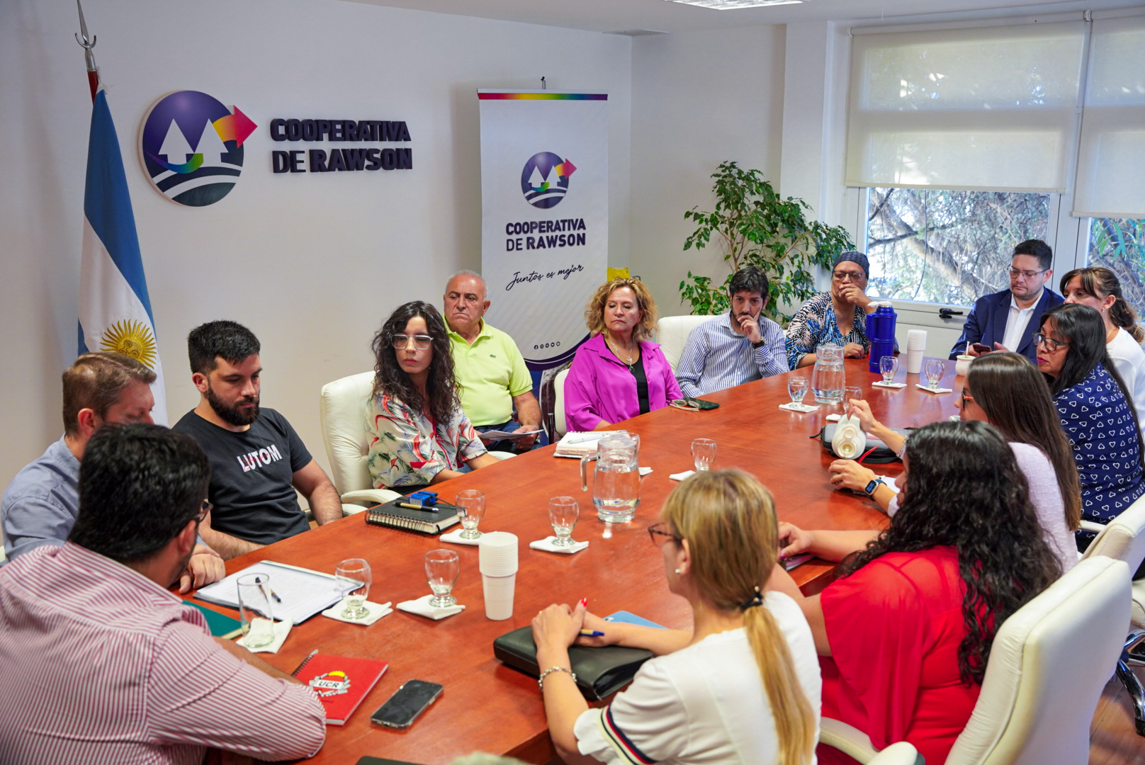 Rawson: La Cooperativa, el municipio y los concejales se reunieron por la situación del agua